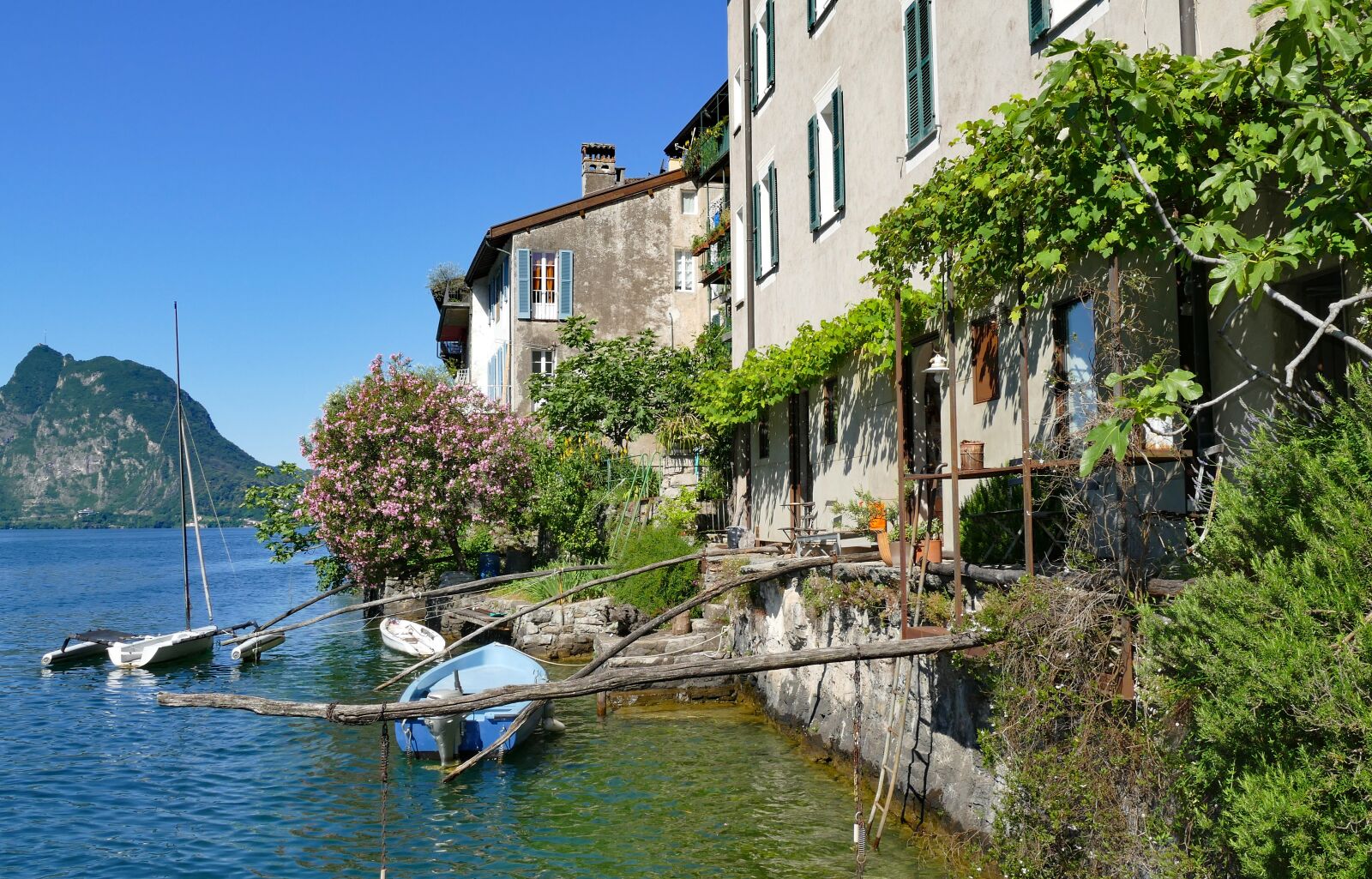 Panasonic Lumix DMC-FZ1000 sample photo. Italy, lake como, vacations photography