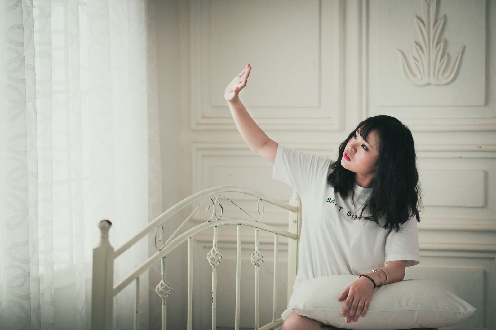Nikon D700 sample photo. Girl, bedroom, female photography