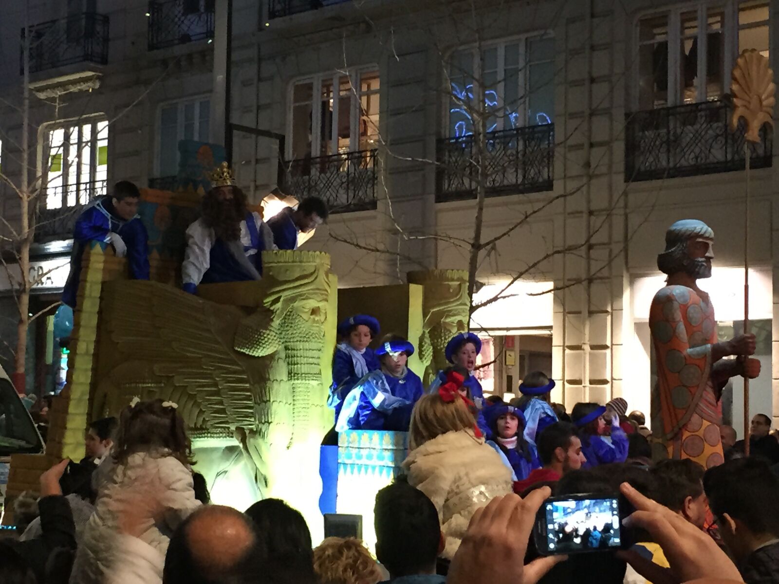 iPhone 6 back camera 4.15mm f/2.2 sample photo. Magi, melchor, gaspar photography