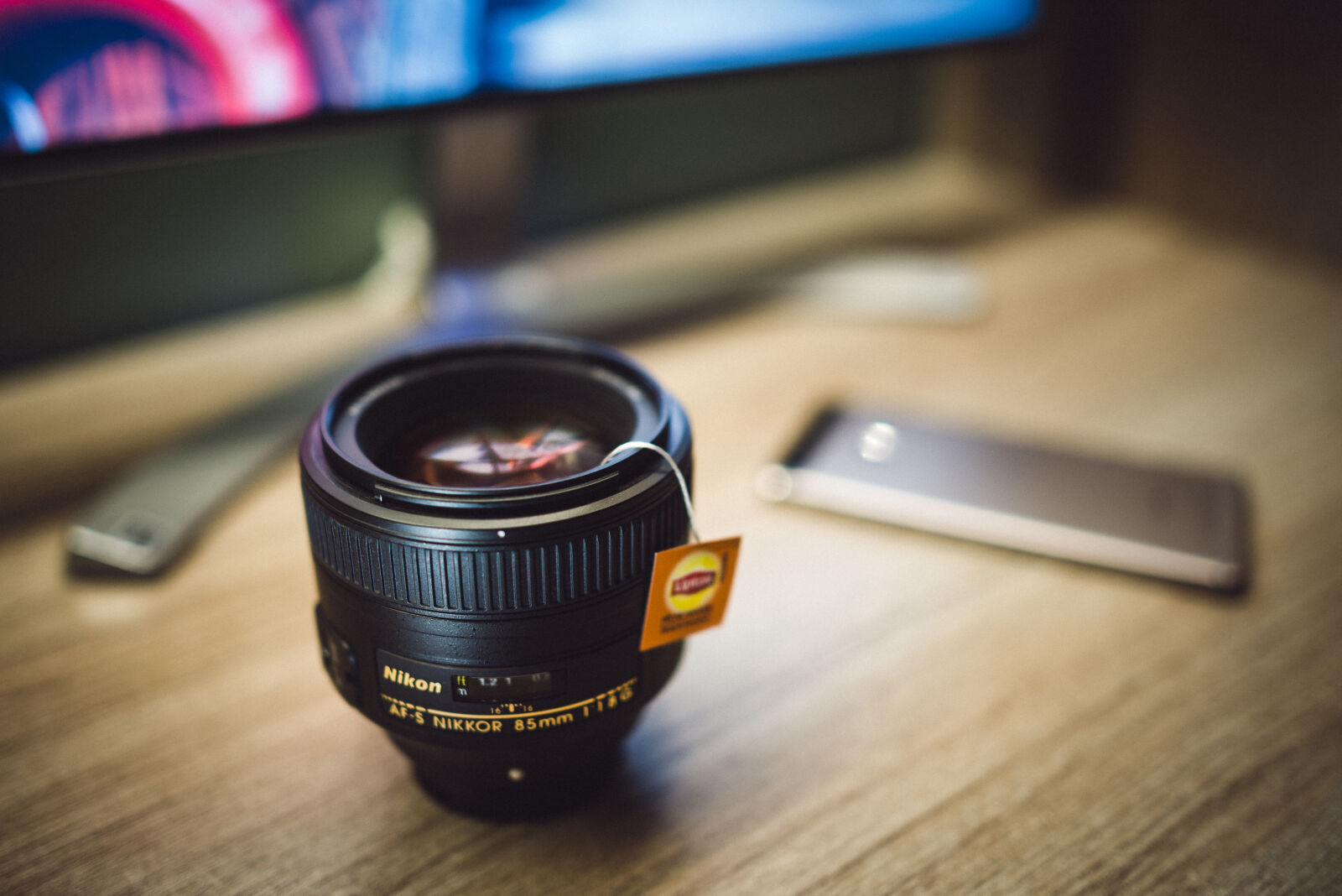 Nikon AF-S Nikkor 28mm F1.8G sample photo. Blur, creative, cup, design photography