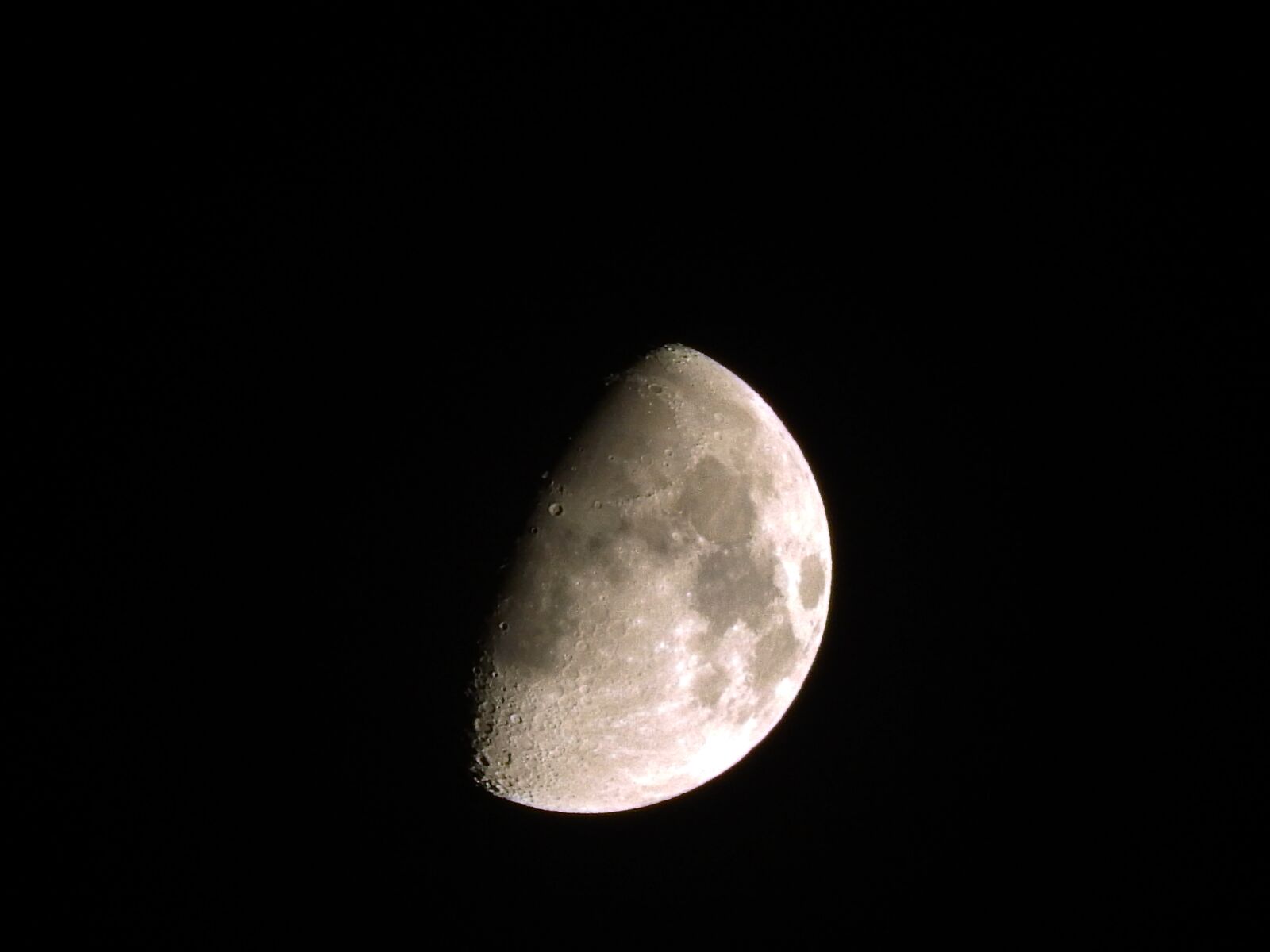 Nikon Coolpix L820 sample photo. Moon, night, dark photography