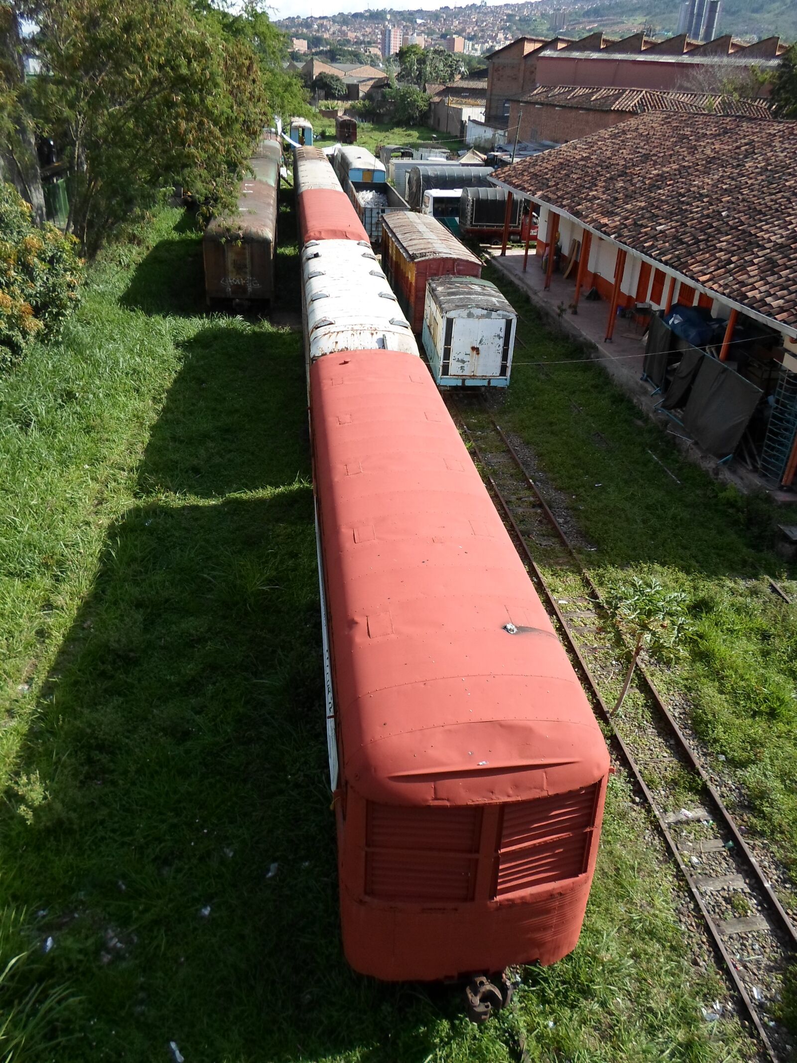 Samsung ST66 / ST68 sample photo. Train, railway, via photography