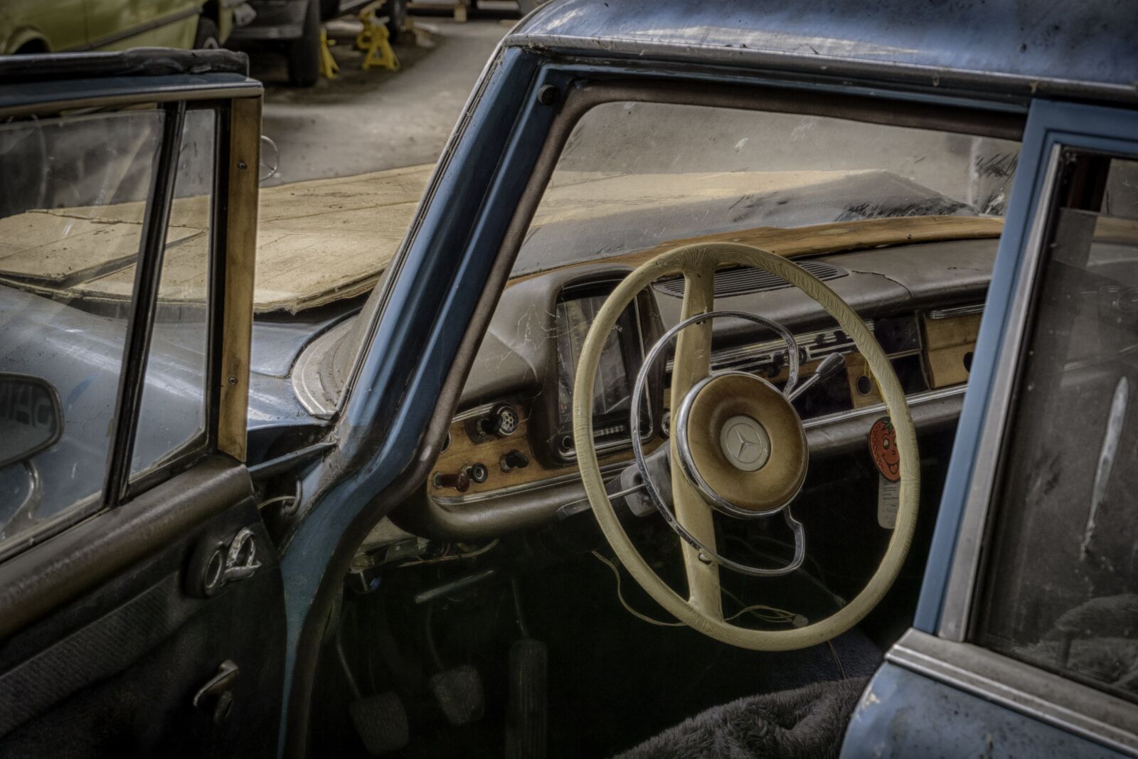 Sony ILCA-77M2 sample photo. Pforphoto, lost place, abandoned photography