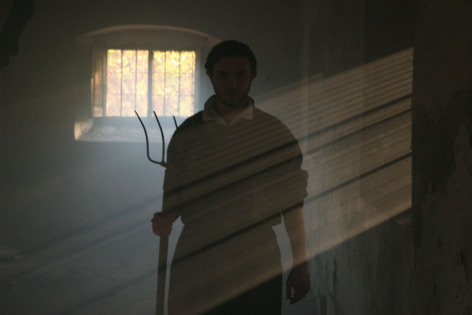 Canon EOS 20D sample photo. Fear, scary, dungeon, basement photography