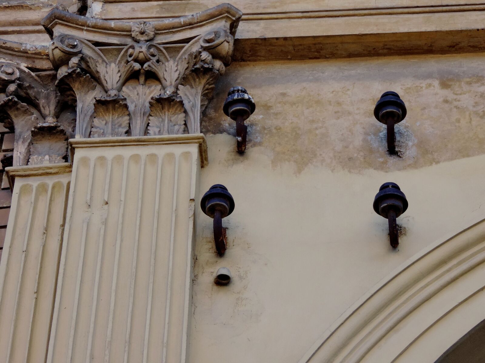 Nikon Coolpix P520 sample photo. Abandoned, arabesque, baroque, cast photography