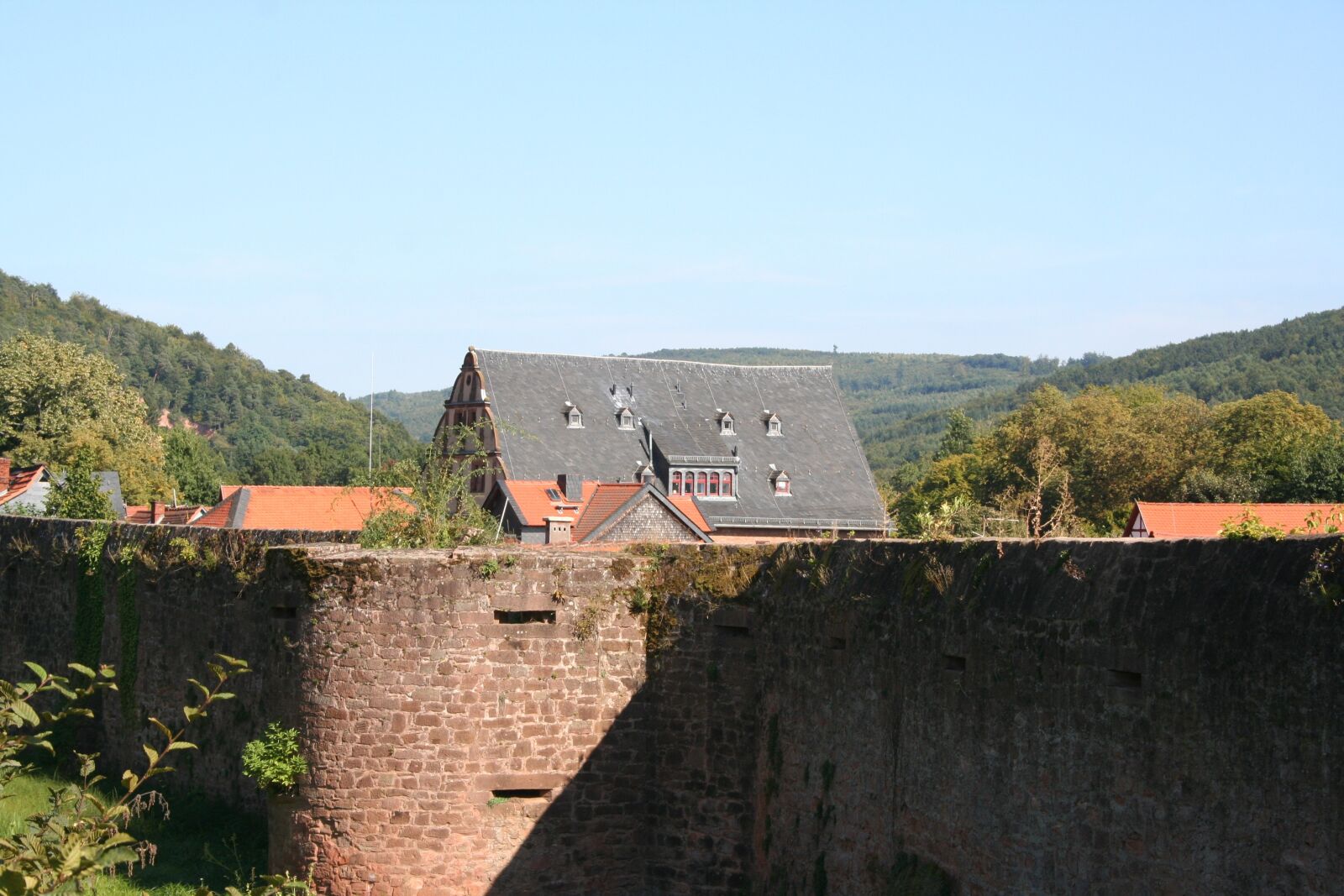 Canon EOS 350D (EOS Digital Rebel XT / EOS Kiss Digital N) sample photo. City wall, b dingen photography