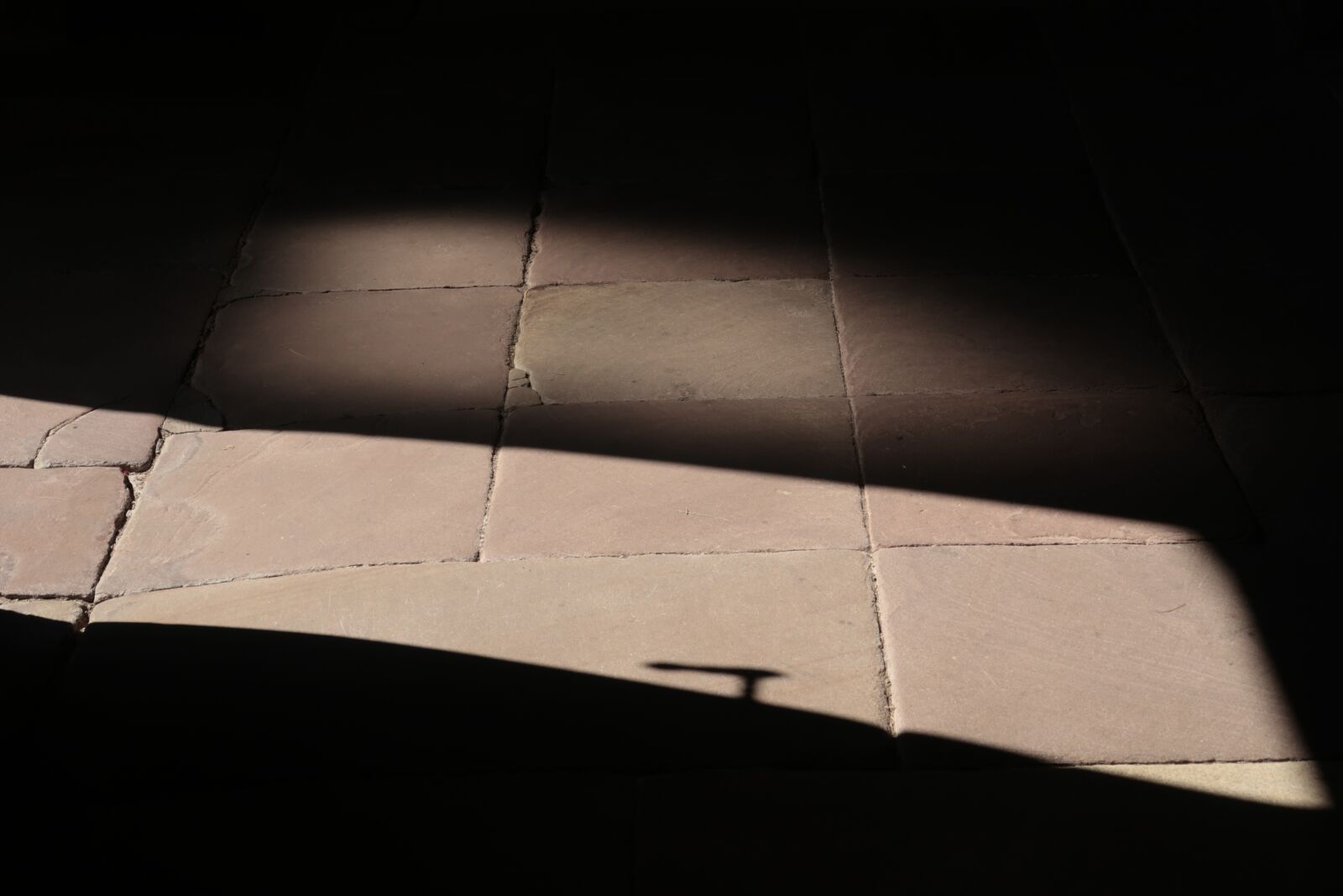 Canon PowerShot G7 X Mark II sample photo. Door, shadow, light photography