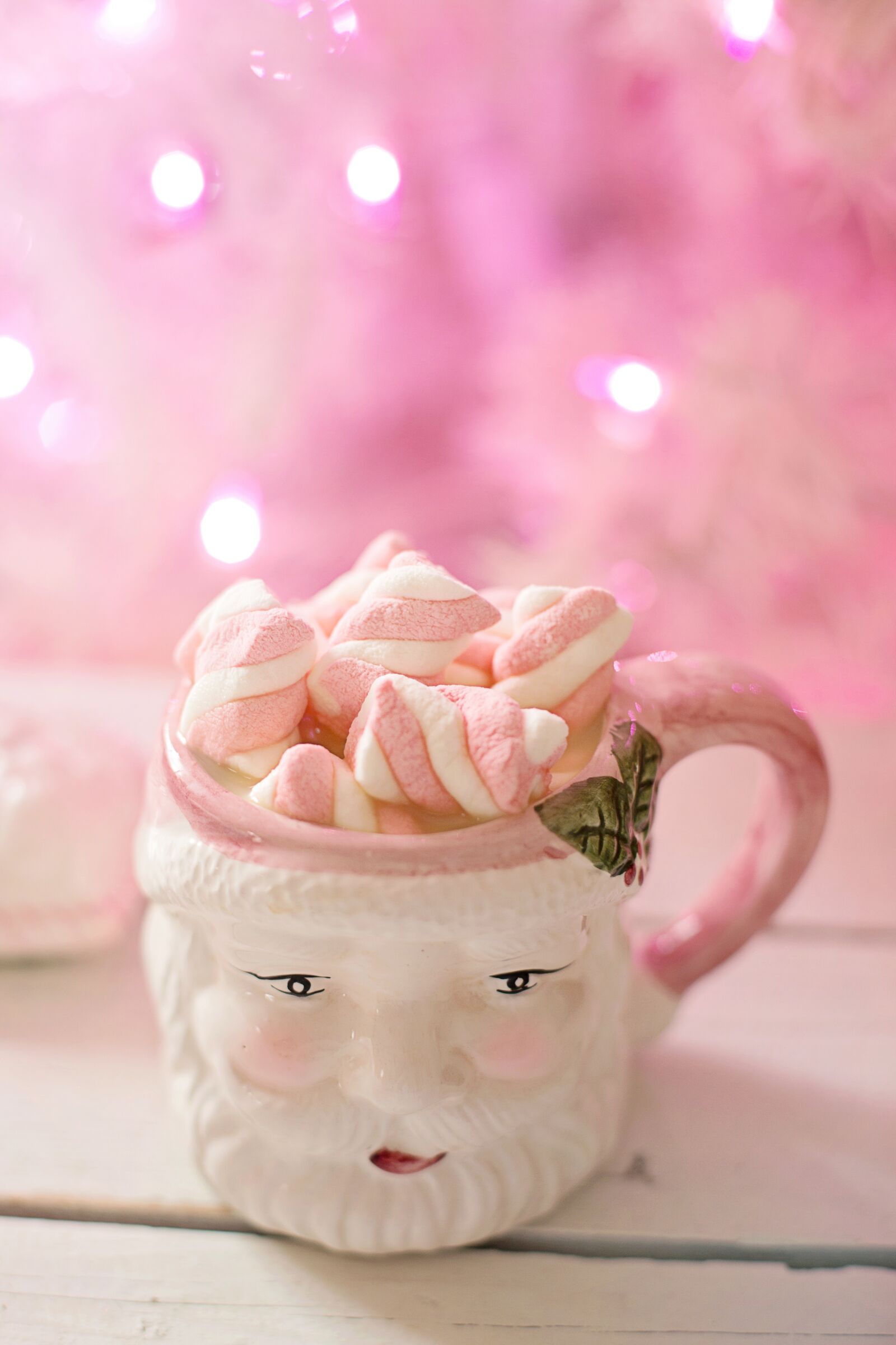 Canon EF 50mm F1.4 USM sample photo. Christmas, pink, santa photography