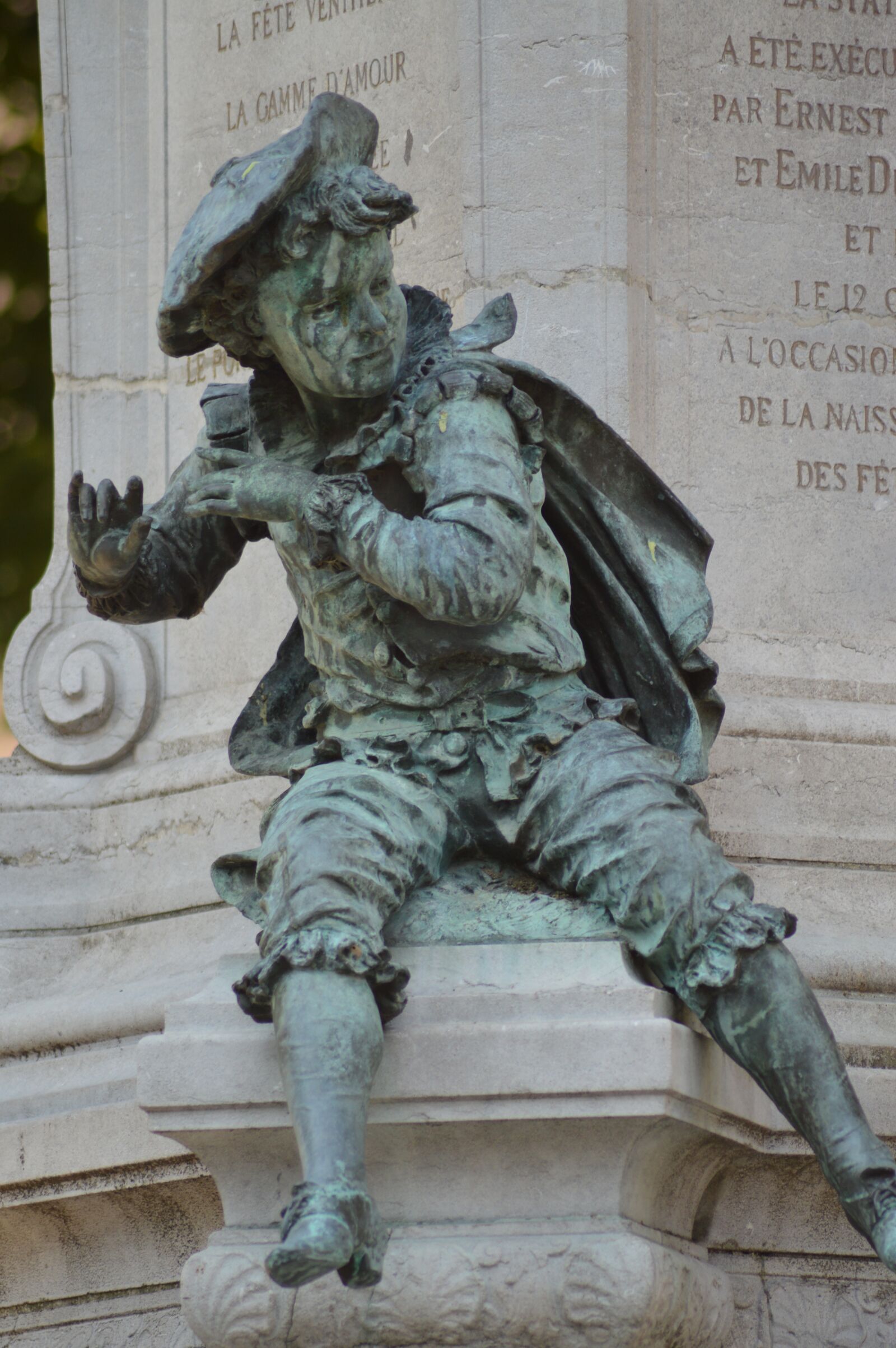 Nikon D3200 sample photo. Sculpture, monument, boy photography