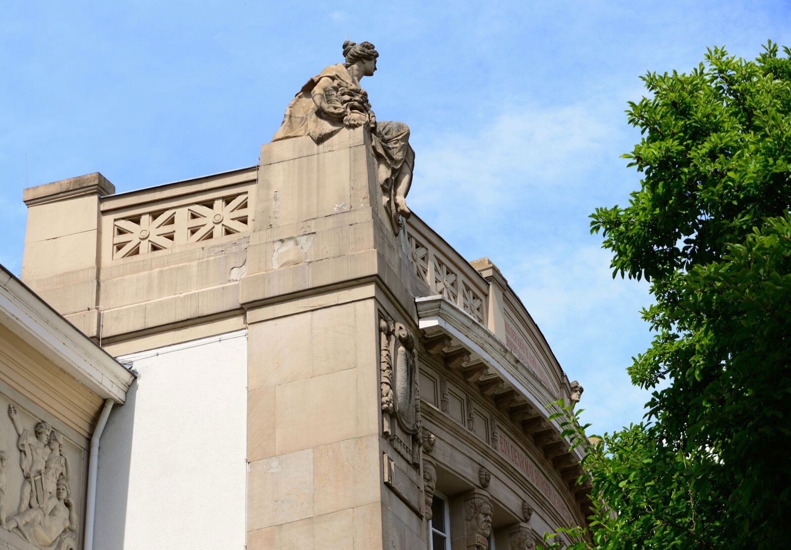 Nikon D610 sample photo. Sculpture, theater, gie en photography