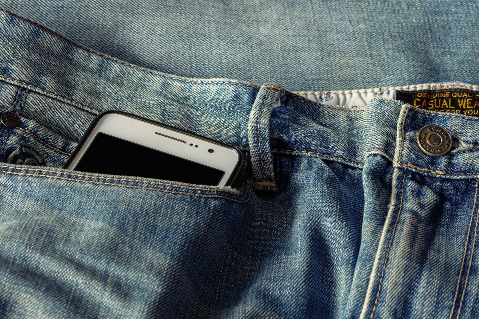 Nikon D7200 sample photo. Jeans, mobile phone, smartphone photography