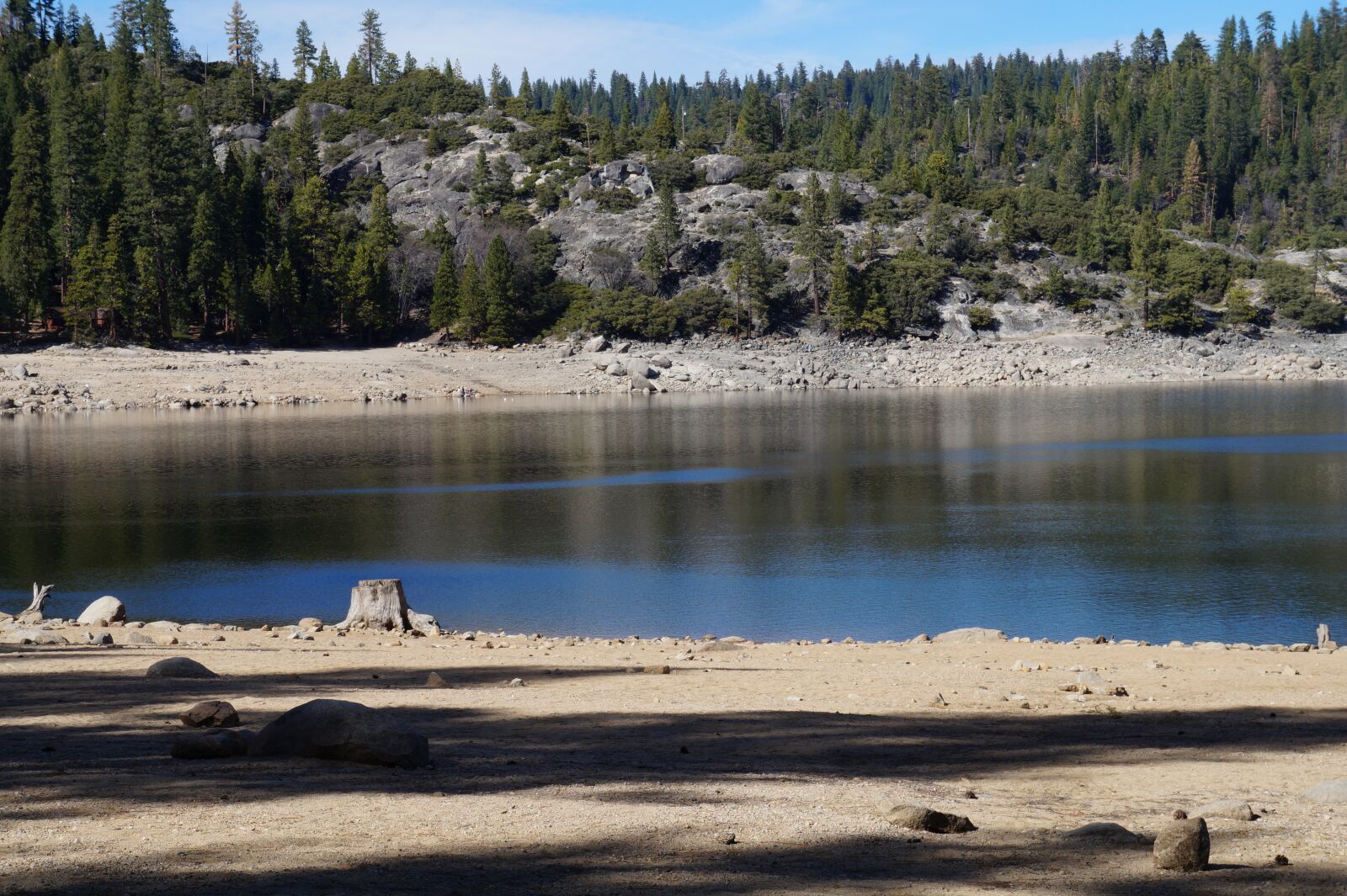 Sony Alpha a3000 + Sony E 18-55mm F3.5-5.6 OSS sample photo. Lake, pinecrest, nature photography