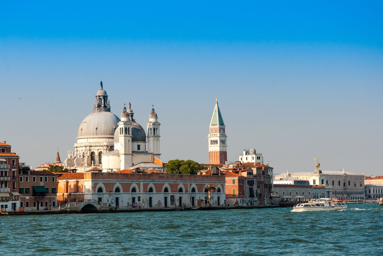Nikon D80 sample photo. Venice, the sun, holidays photography