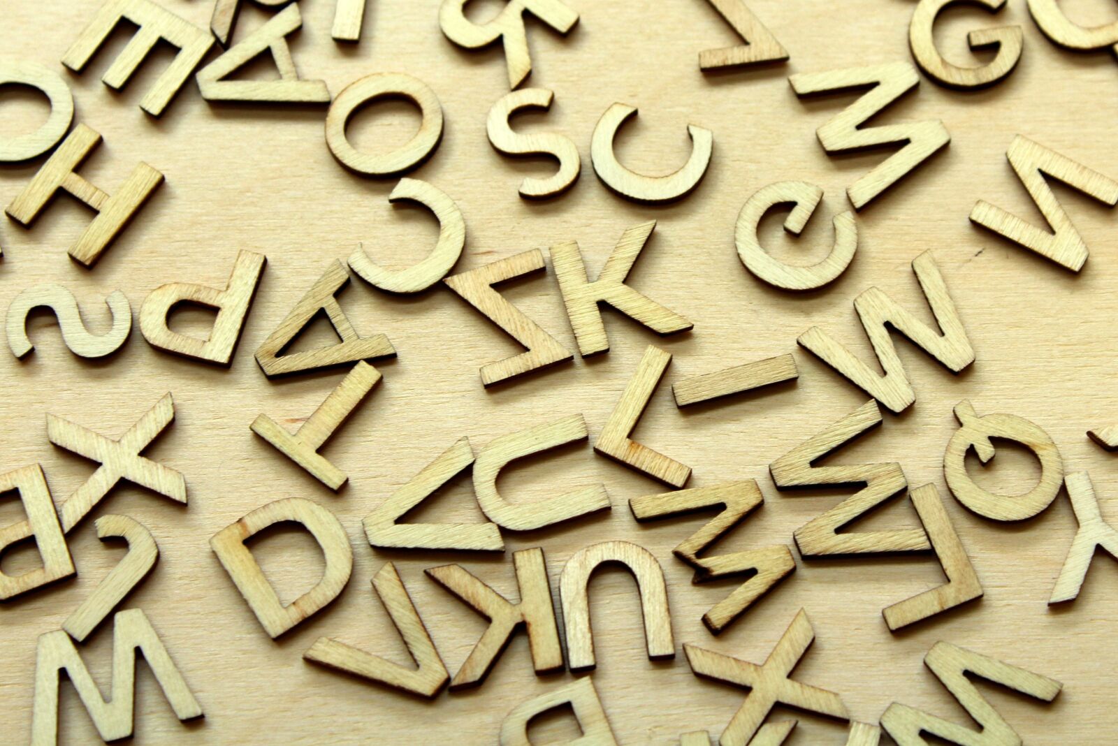 Canon EOS 1200D (EOS Rebel T5 / EOS Kiss X70 / EOS Hi) sample photo. Letters, letter, wooden photography