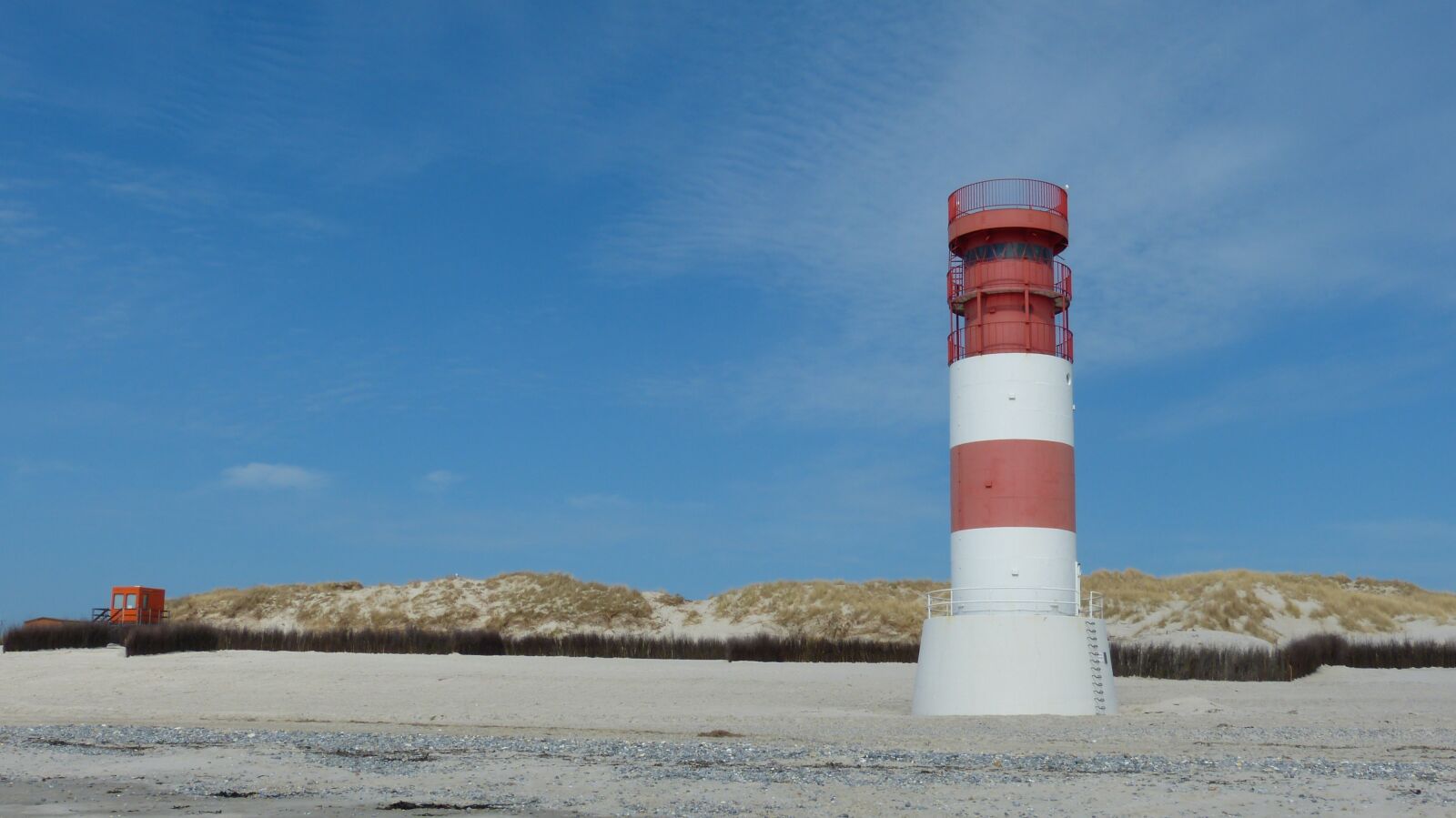 Panasonic Lumix DMC-FZ150 sample photo. Lighthouse, dune, north sea photography