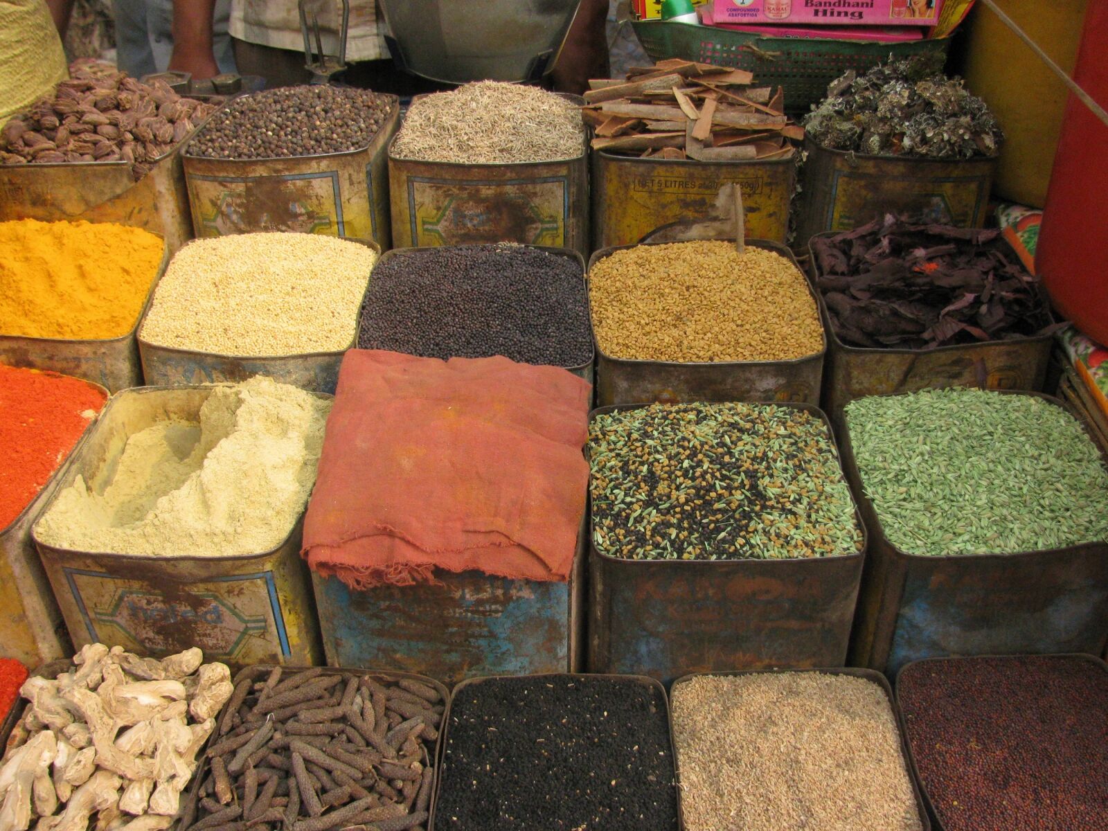 Canon PowerShot SX110 IS sample photo. Spices, market, bazaar photography