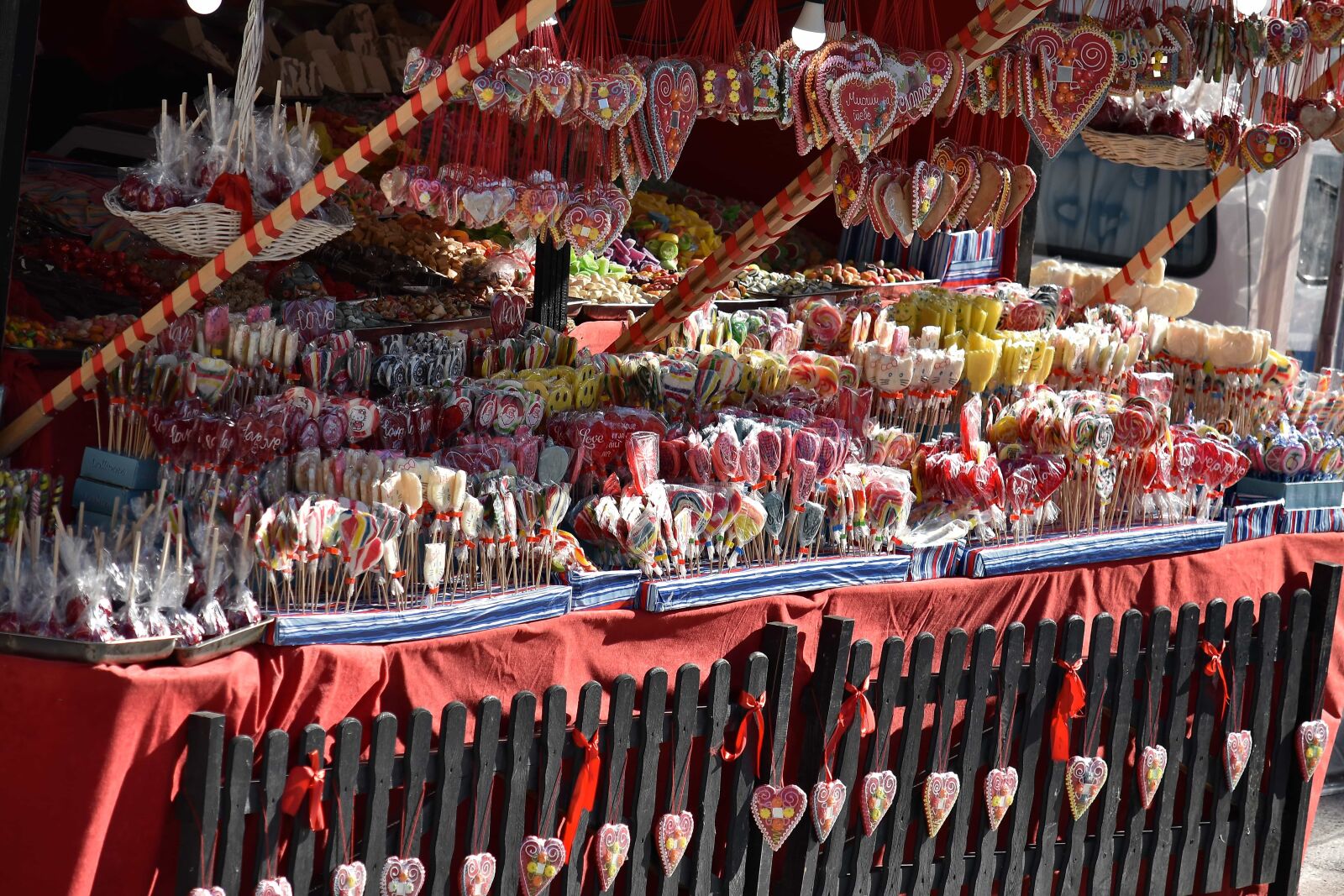 Nikon D5500 sample photo. Candy, dessert, lollipop, merchandise photography