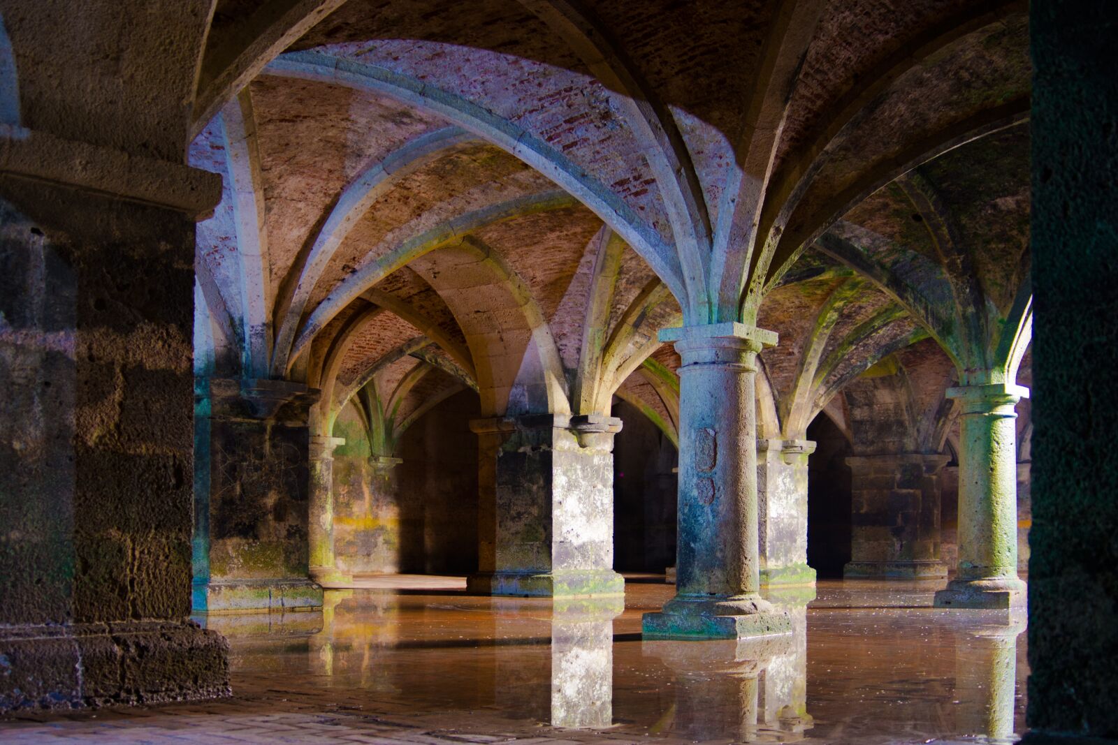 Nikon D7200 sample photo. Cistern, water, old photography