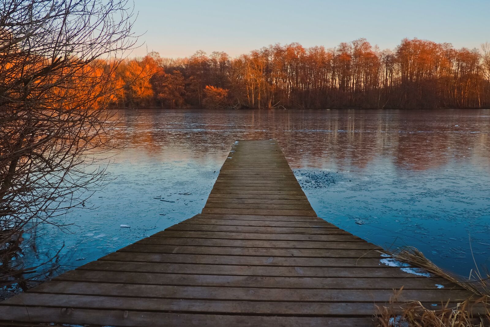 Olympus OM-D E-M10 sample photo. Landscape, lake, nature photography