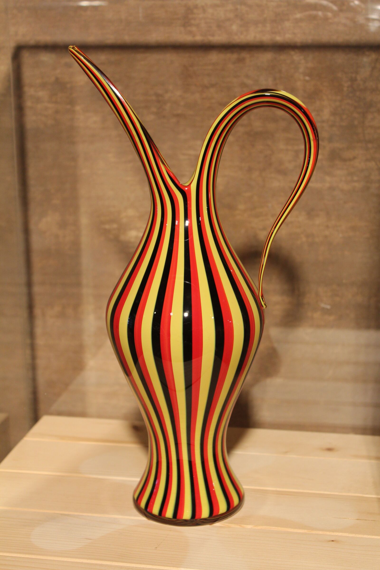Canon EOS 1200D (EOS Rebel T5 / EOS Kiss X70 / EOS Hi) sample photo. Vase, design, vases photography