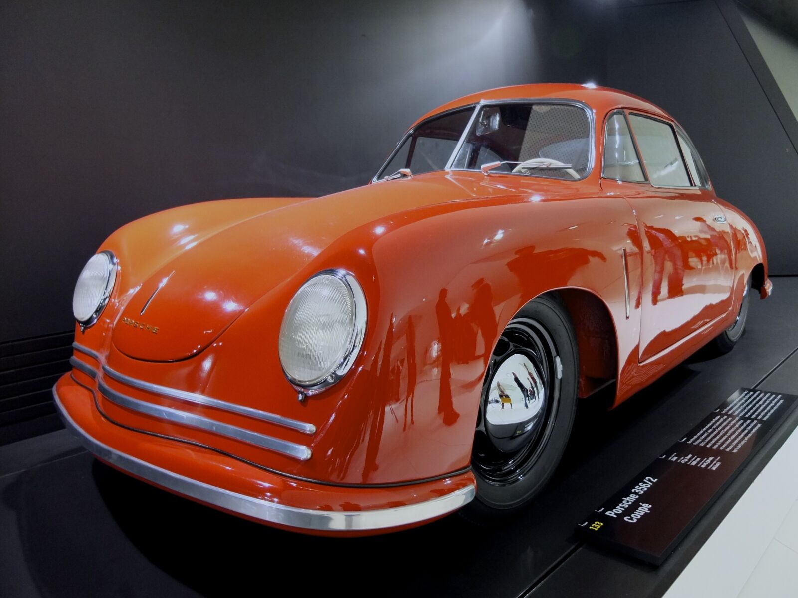 Fujifilm X10 sample photo. Porsche, porsche museum, porsche 356 photography