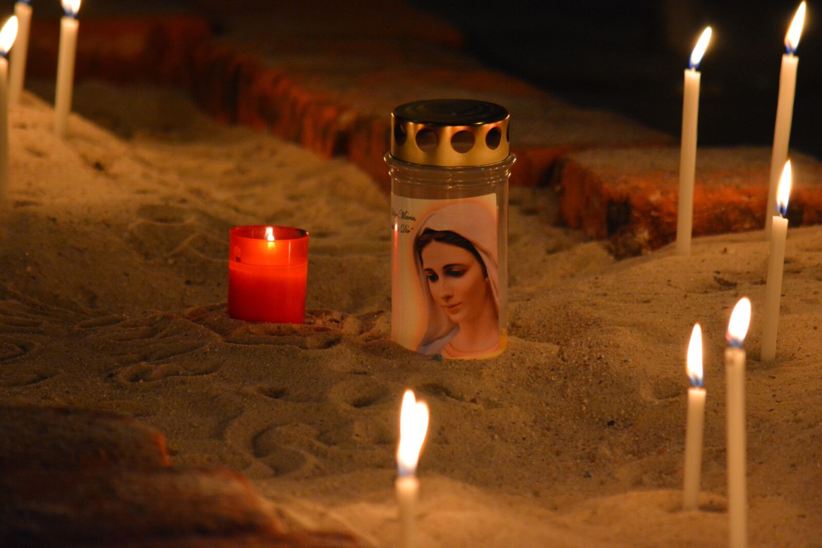 Nikon D7100 sample photo. Church, prayer, candles photography