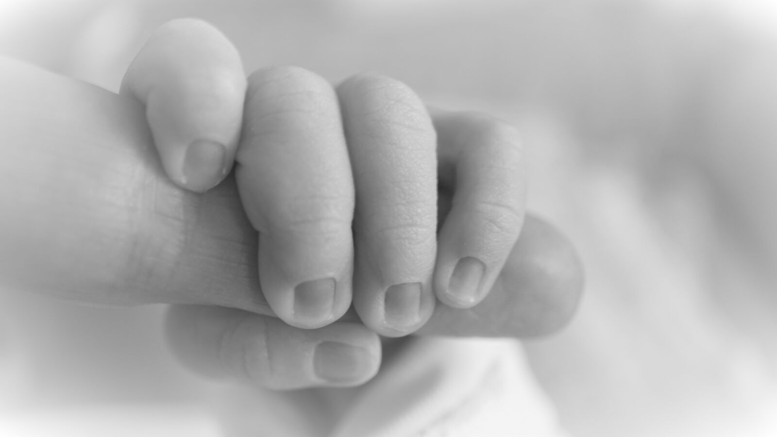 Sony E 30mm F3.5 Macro sample photo. Baby, newborn, hand photography