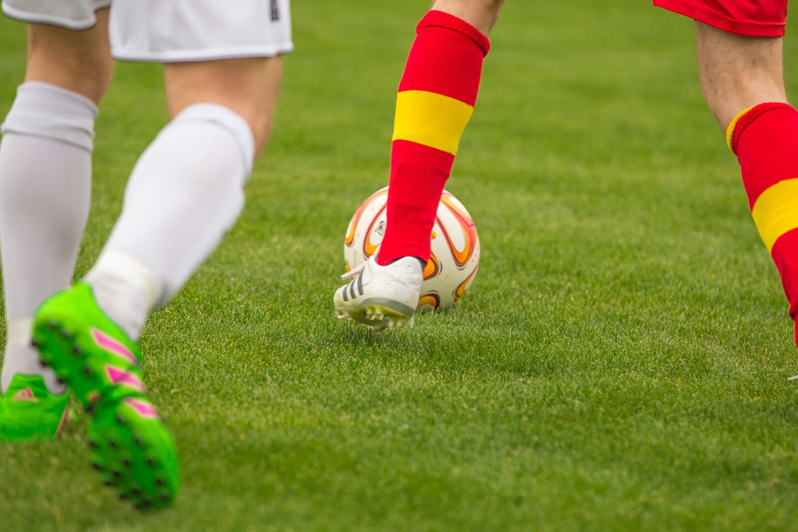 Canon EOS 6D sample photo. Football, duel, ball photography