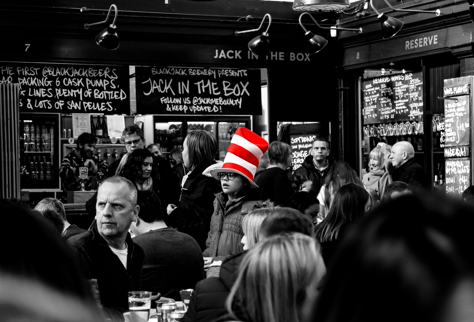 Canon EF 24-105mm F4L IS USM sample photo. Altringham, market, cat, hat photography