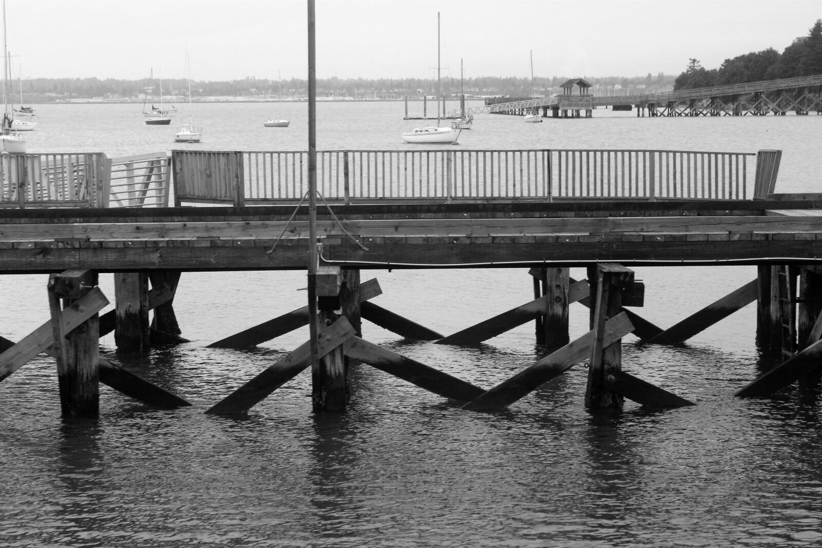 Canon EOS 1300D (EOS Rebel T6 / EOS Kiss X80) sample photo. Sea, dock, water photography