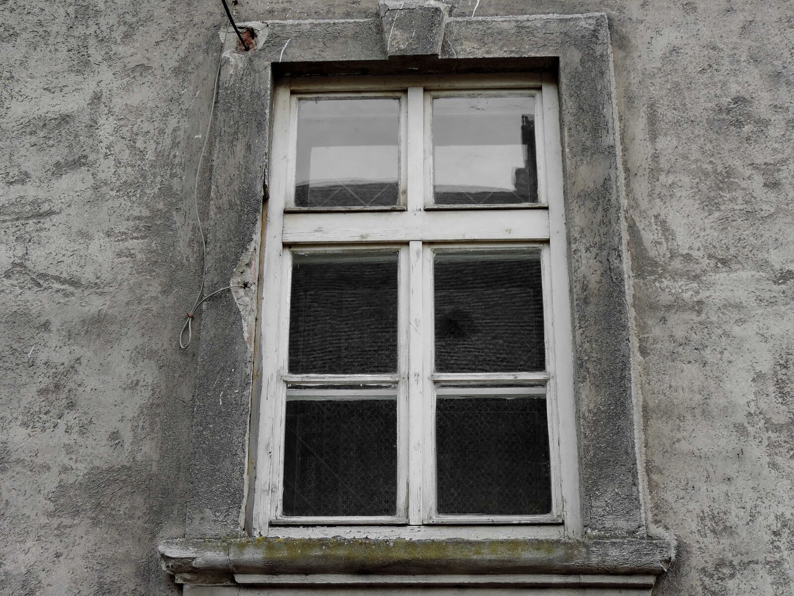 Nikon Coolpix P520 sample photo. Window, architecture, building, framework photography