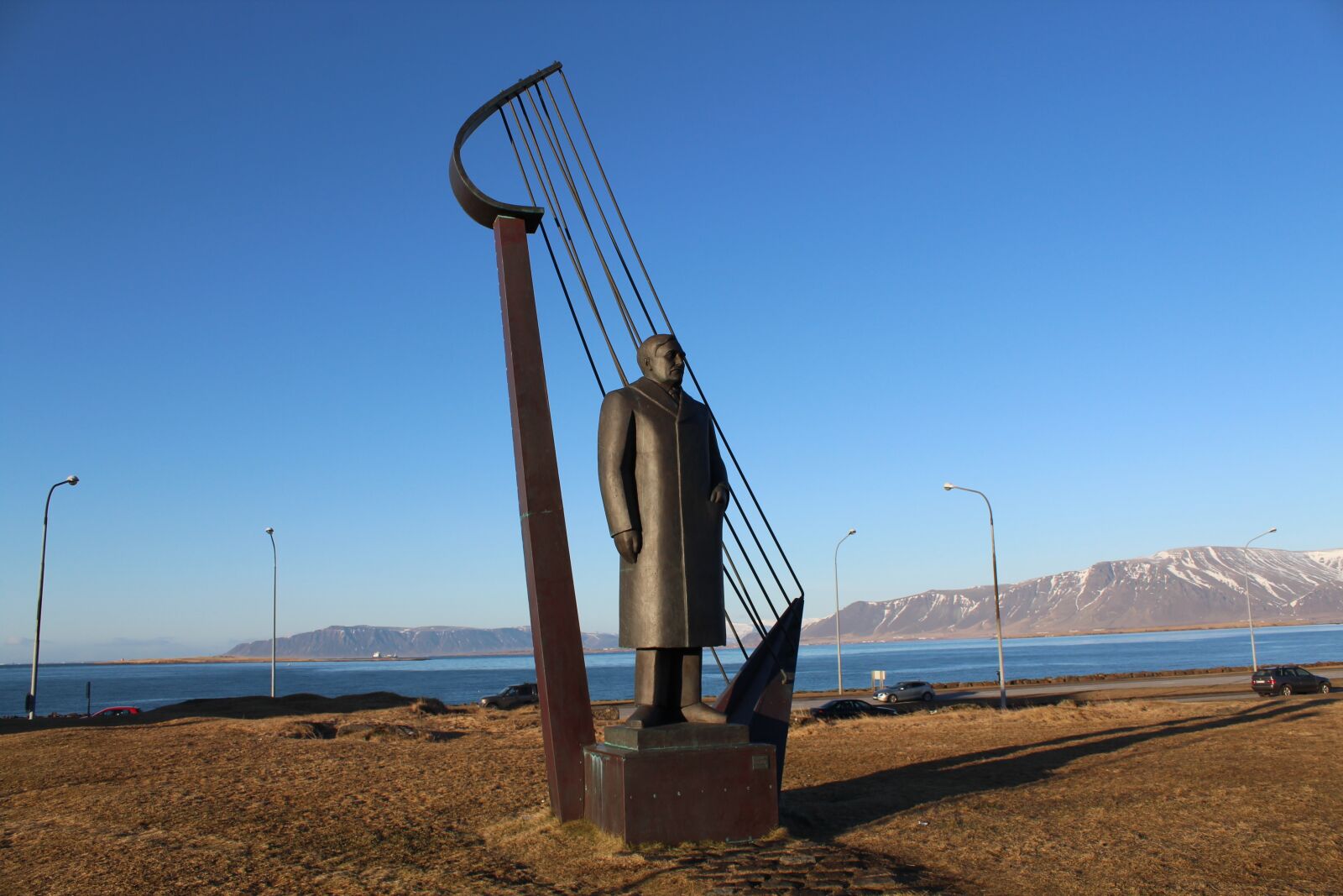Canon EOS 1300D (EOS Rebel T6 / EOS Kiss X80) sample photo. Iceland, statue, monument photography