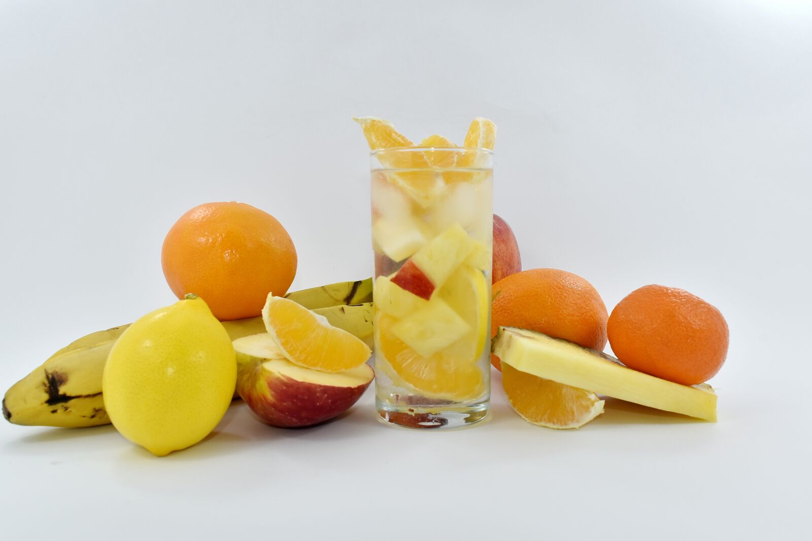 Nikon D5500 sample photo. Banana, citrus, cold water photography