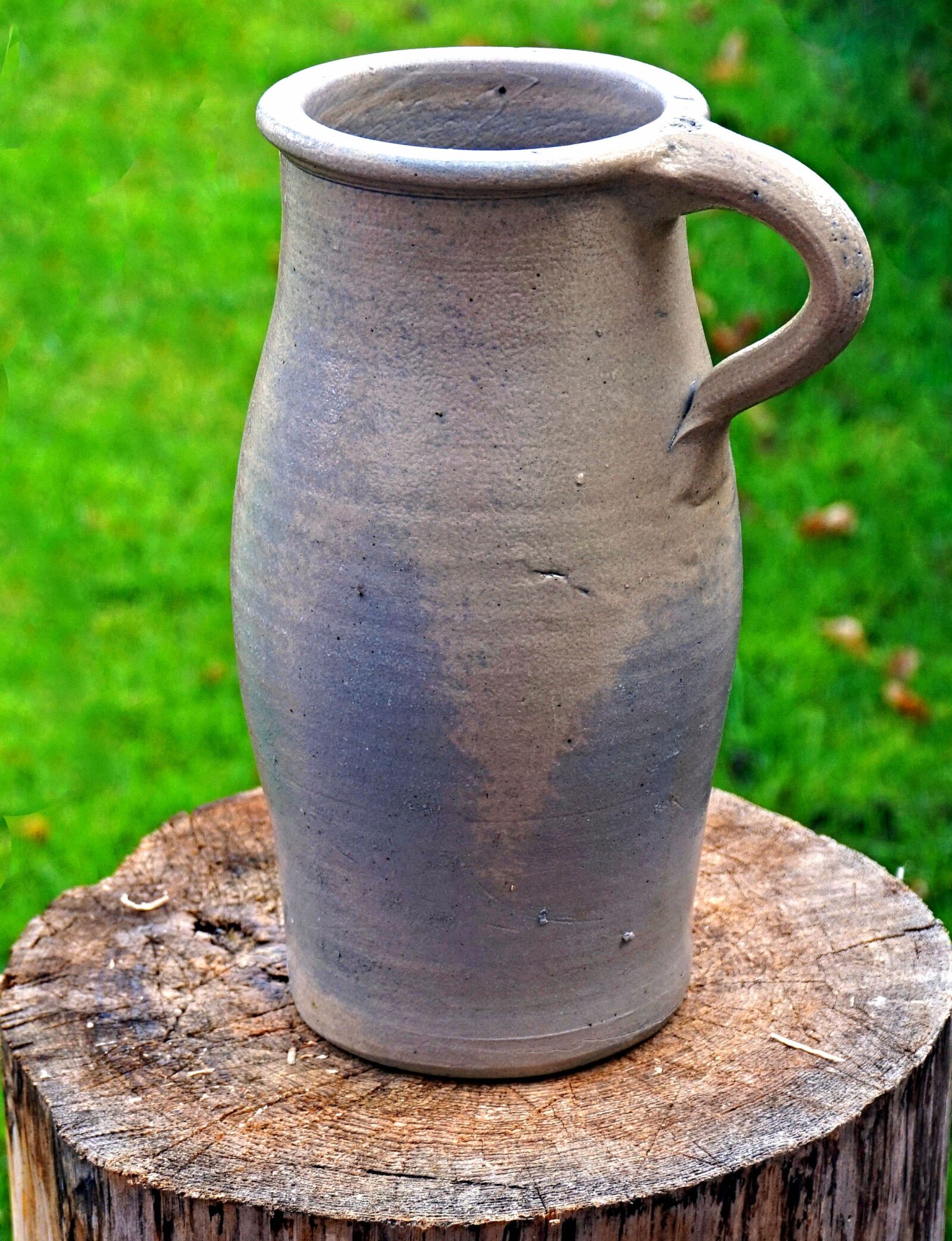 Sony Alpha a5000 (ILCE 5000) sample photo. Krug, pottery, pot photography