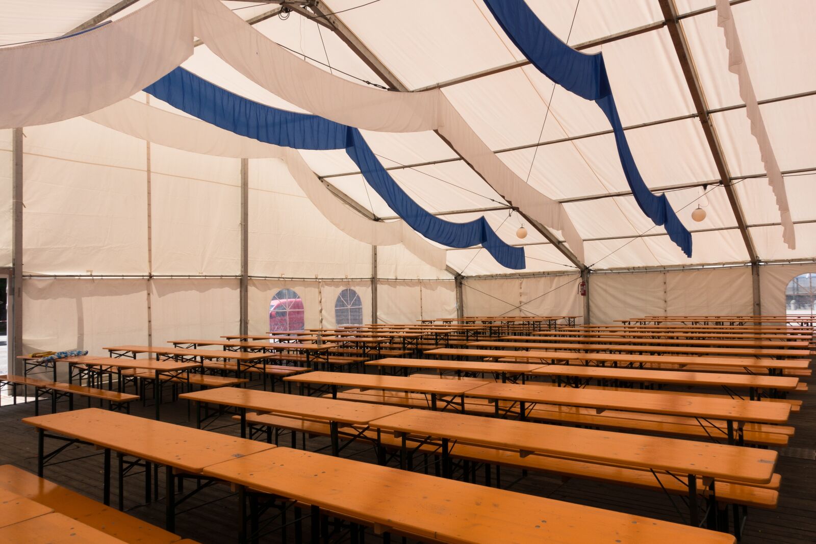 Sony Cyber-shot DSC-RX100 III sample photo. Festival, beer tent, tradition photography