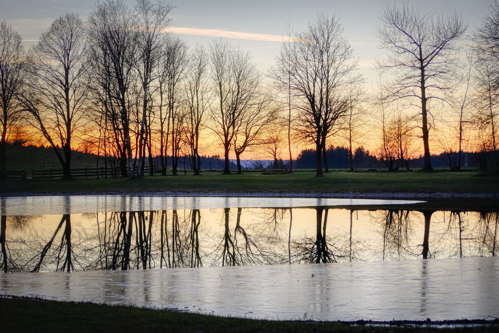 Panasonic Lumix DMC-GX8 sample photo. Pond, water, mirroring photography