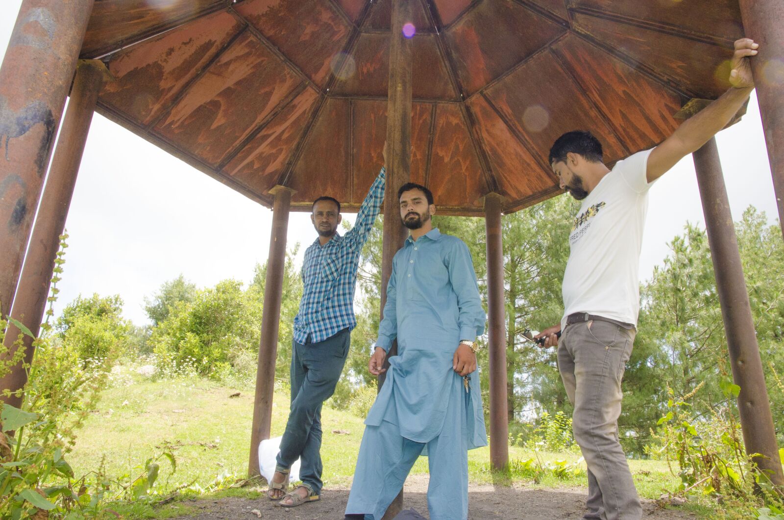 Nikon D7000 sample photo. Hills, friends, summer photography