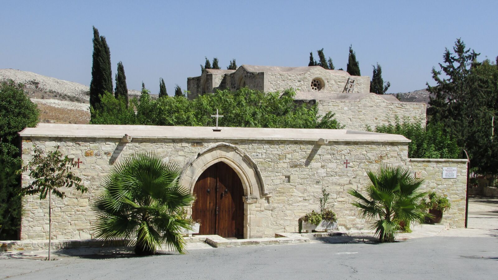 Canon PowerShot SX400 IS sample photo. Monastery, byzantine, medieval photography