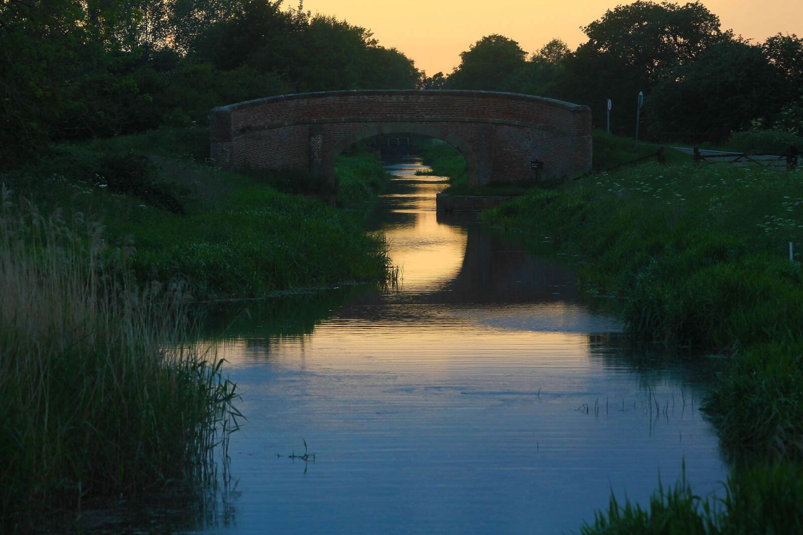 Canon EOS 1100D (EOS Rebel T3 / EOS Kiss X50) sample photo. Bridge, sunset, canal photography