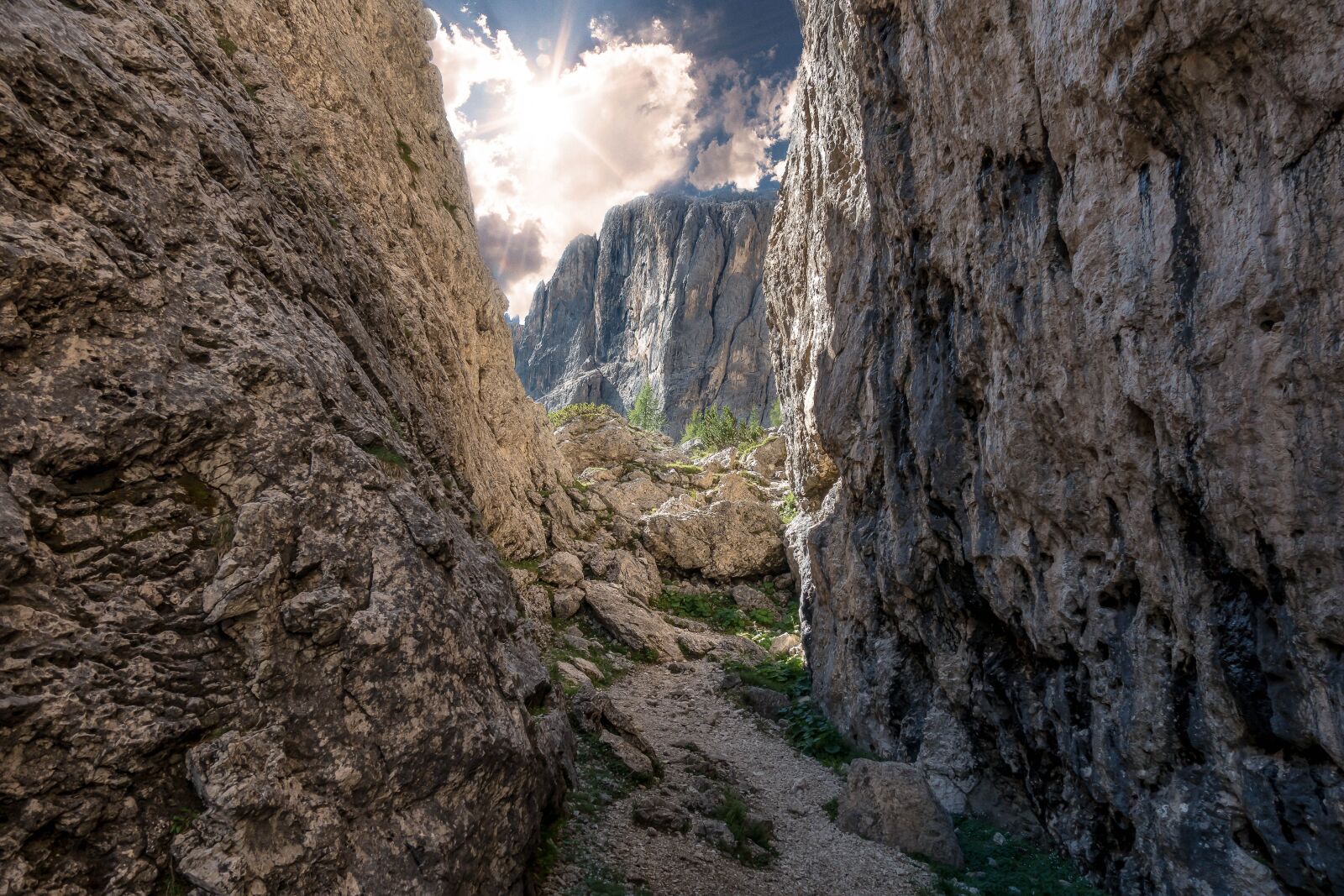 Sony Cyber-shot DSC-RX100 IV sample photo. Nature, rock, travel photography