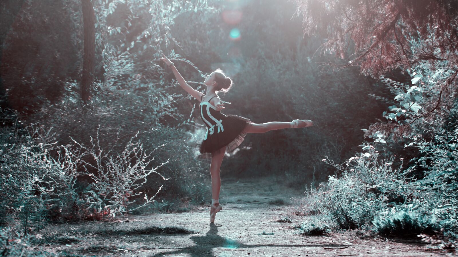 Canon EOS 60D sample photo. Ballet pose, girl, legs photography