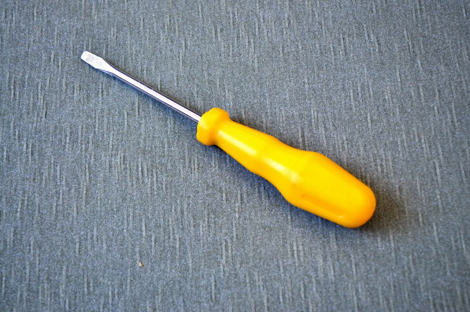 Nikon D5000 sample photo. Universal, screwdriver photography