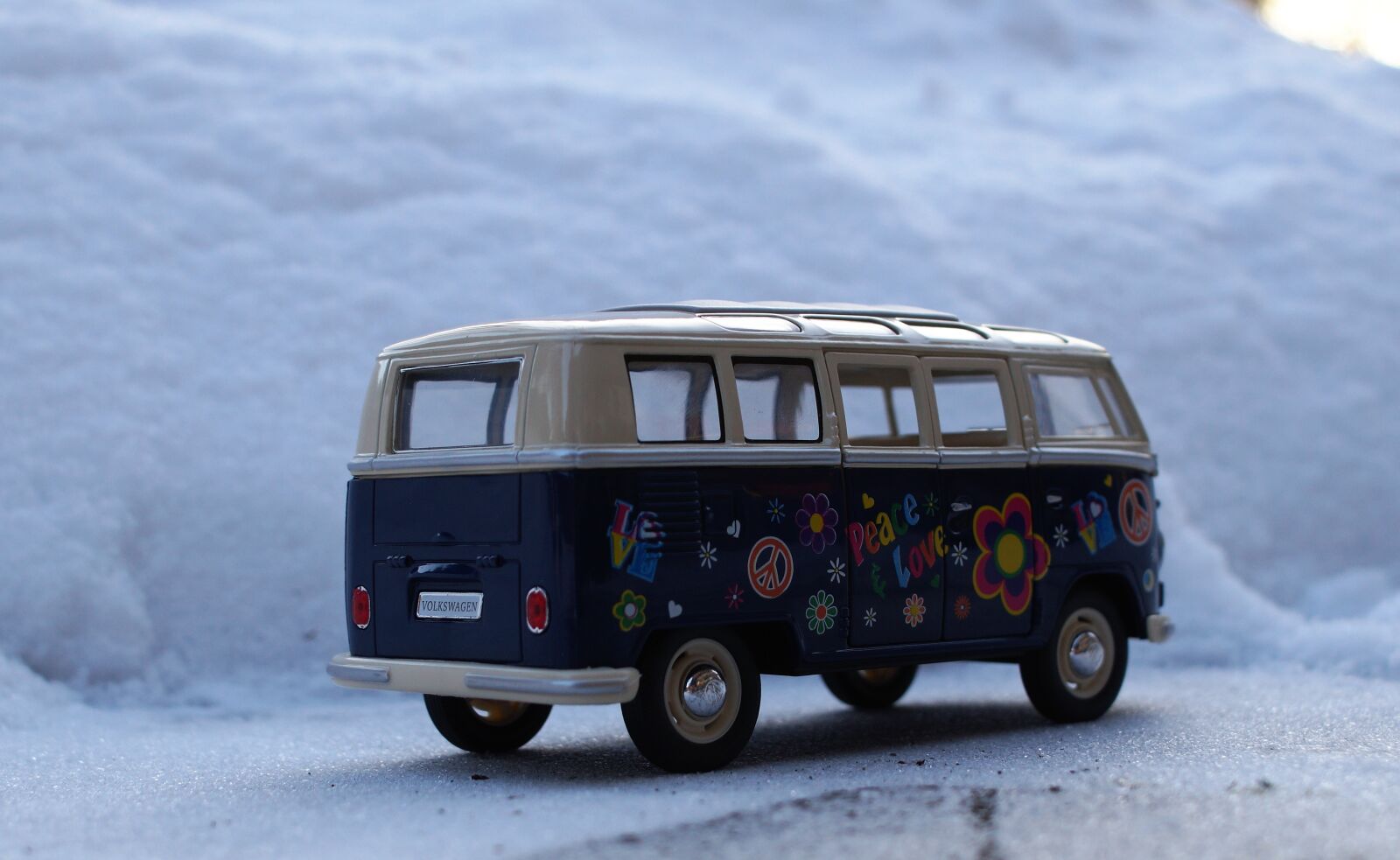 Sony DT 18-70mm F3.5-5.6 sample photo. Vw, bus, vw bus photography