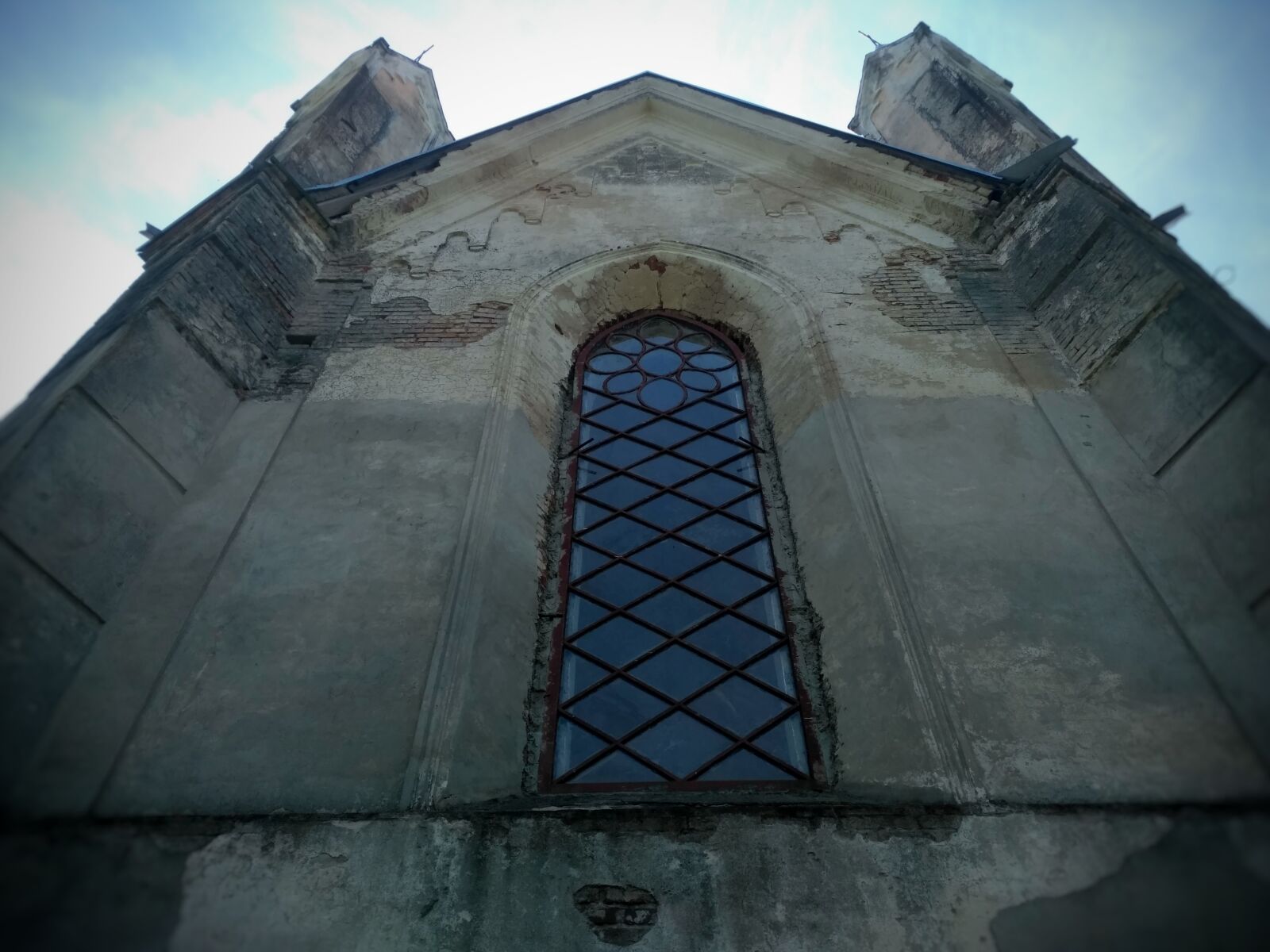 Xiaomi Redmi 3S sample photo. Castle, church, catolic photography
