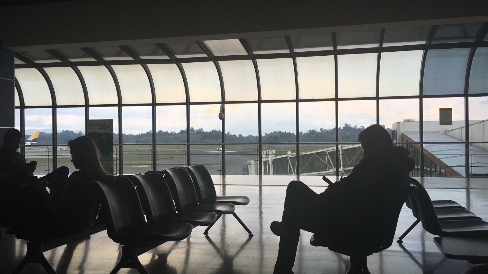 iPhone 6s back camera 4.15mm f/2.2 sample photo. Airport, room, antioquia photography