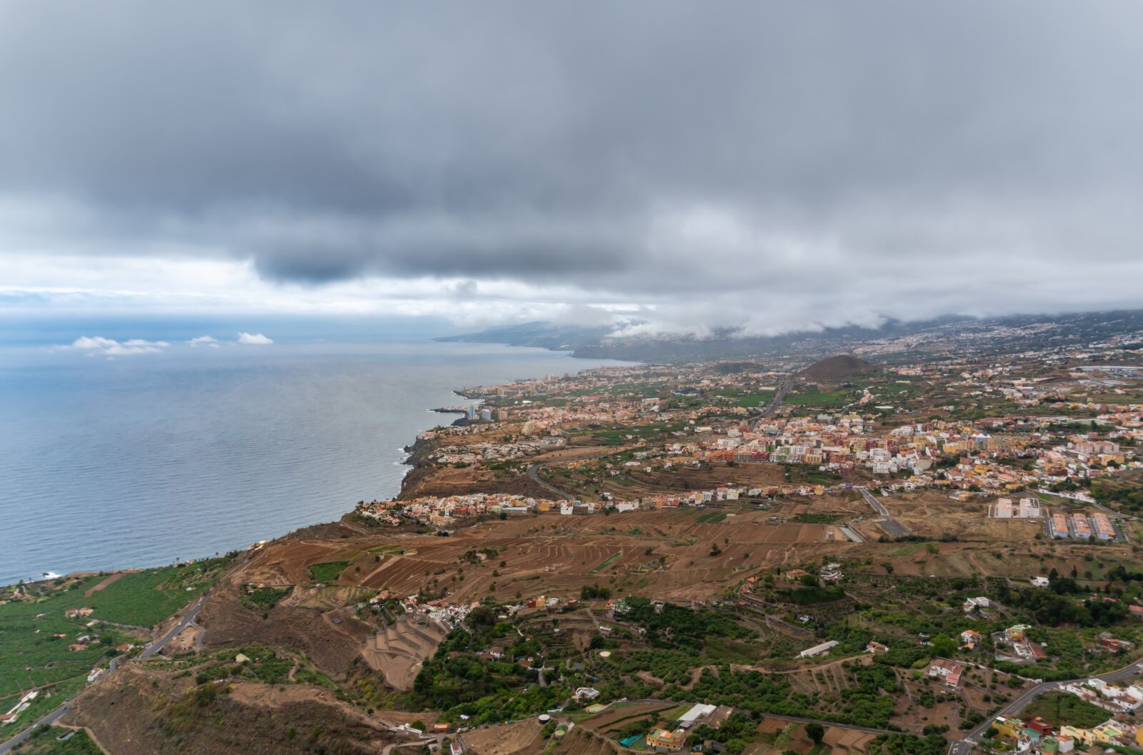 Sony a6300 sample photo. Tenerife town, city, clouds photography