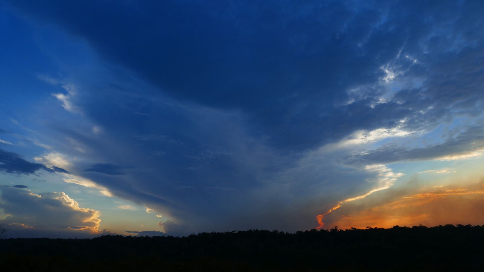 Panasonic Lumix DMC-FZ1000 sample photo. Nature, sunset, sky photography