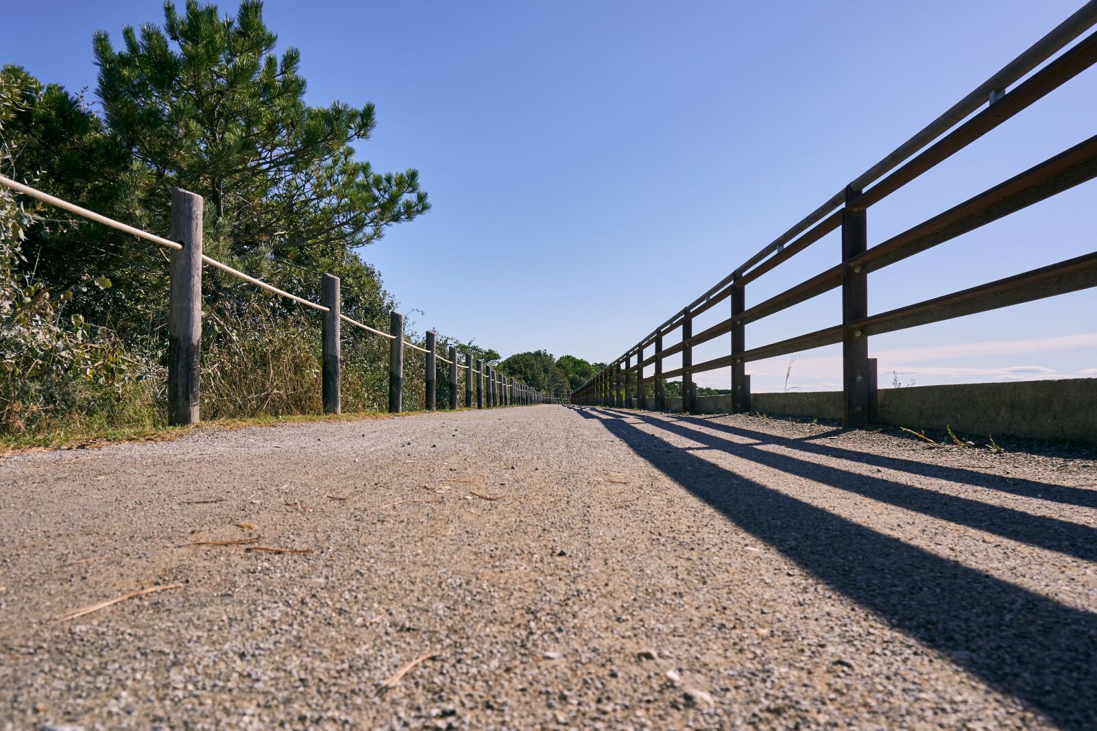 Sony a6400 sample photo. Away, promenade, railing photography