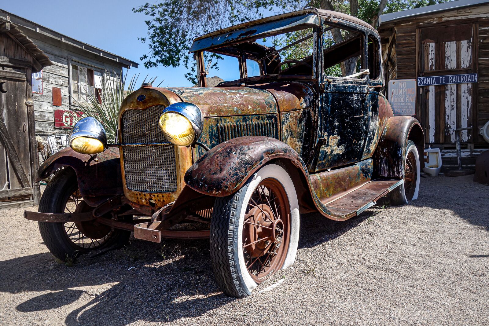 Sony Cyber-shot DSC-RX100 sample photo. Pkw, oldtimer, junkyard photography