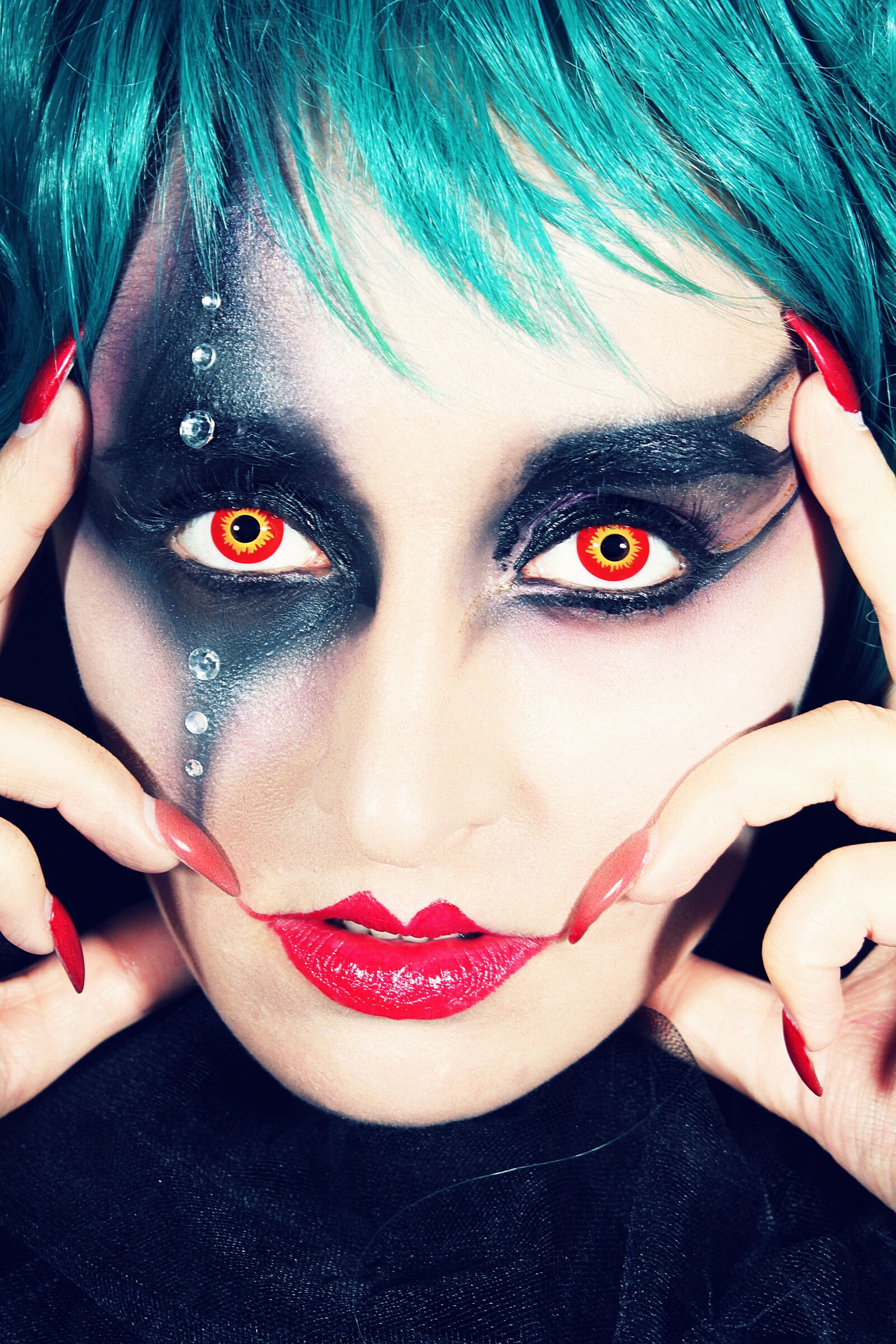 Canon EOS 550D (EOS Rebel T2i / EOS Kiss X4) sample photo. Halloween, scary, dark photography